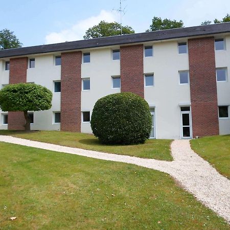Ibis Les Etangs Des Moines Hotel Fourmies Exterior photo